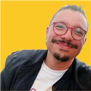 Docente di scuola superiore offre supporto allo studio